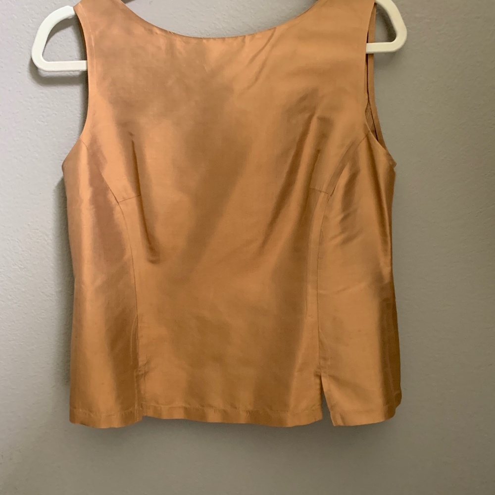 Sleeveless top